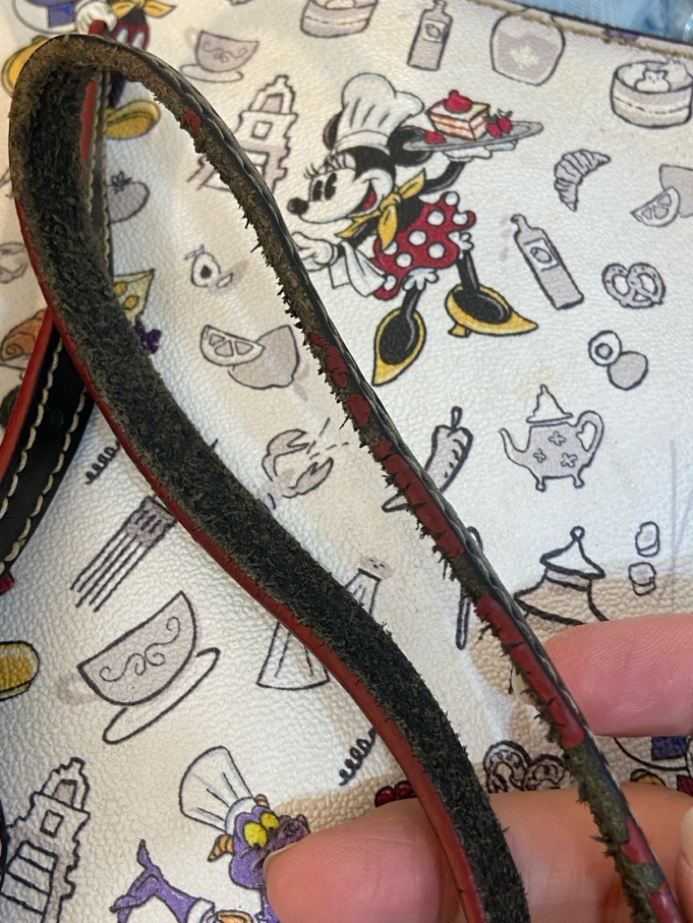 Disney Dooney & Bourke Figment Crossbody 2018 Epcot Food Wine Festival Bag READ - Picture 13 of 16